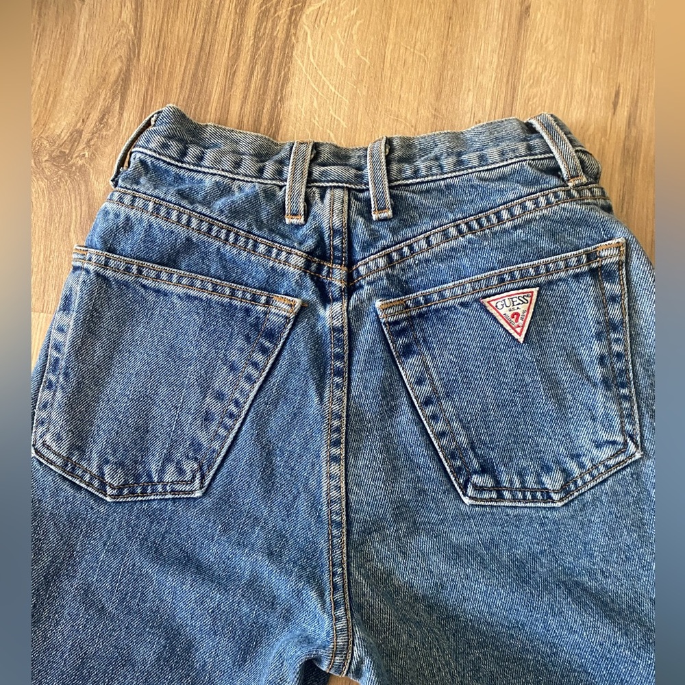 Vintage guess high-rise straight leg mom Jean size 24